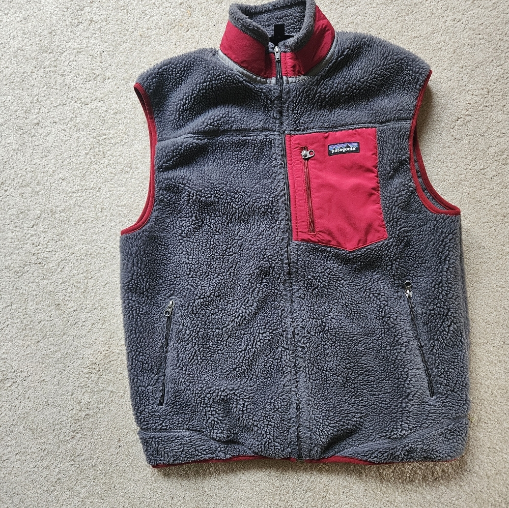 Patagonia Retro X Gray and Red Fleece Vest